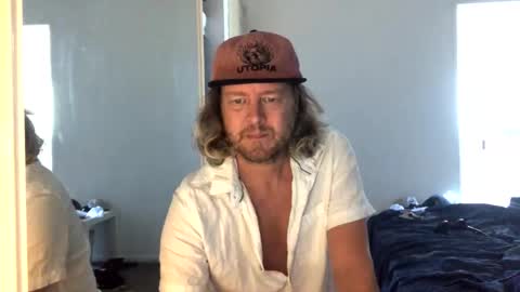 gcsurfer81 online show from February 6, 2:49 am