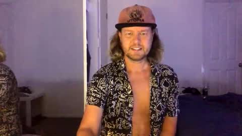 gcsurfer81 online show from February 17, 9:06 am