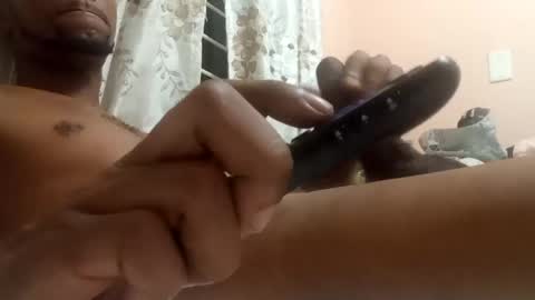 Snapshot of gdon585847 chatting on February 24, 5:11 am gdon585847 online show from February 24, 5:11 am