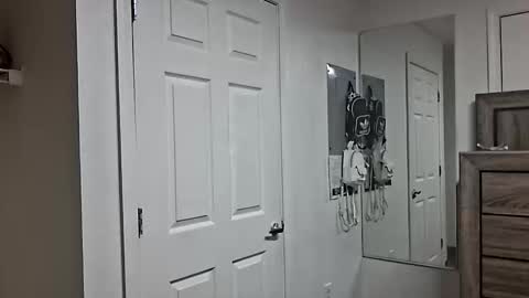 Snapshot of geekedoutlabs chatting on September 23, 7:11 am Zanecubano online show from September 23, 7:11 am