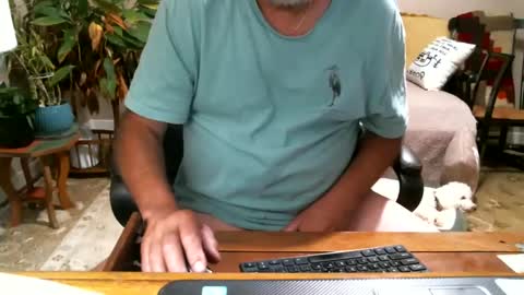 Snapshot of geminiguy1954 chatting on September 19, 11:16 pm geminiguy1954 online show from September 19, 11:16 pm