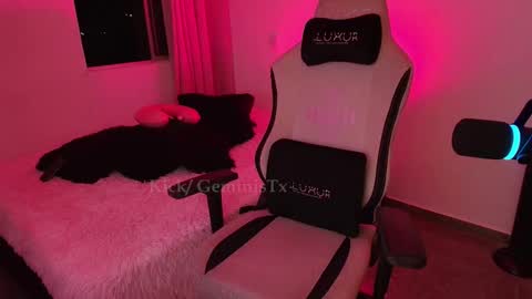 geminis11 online show from December 20, 11:34 pm