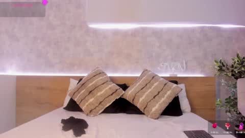 Snapshot of geminis_muentes chatting on January 7, 2:53 am geminis muentes online show from January 7, 2:53 am