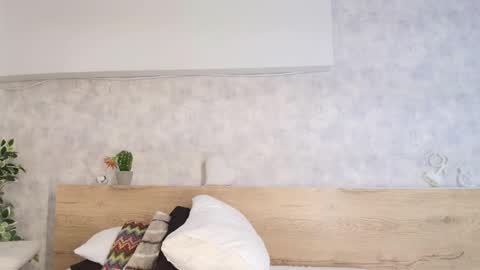 geminis muentes online show from November 13, 5:34 pm