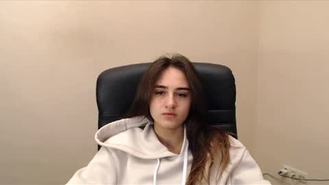 Gemma online show from December 18, 6:32 am