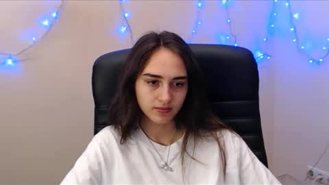 Gemma online show from March 10, 6:27 am