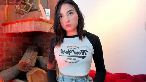 gemma_saenz online show from April 10, 9:30 pm