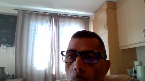 Gen online show from April 22, 7:11 am