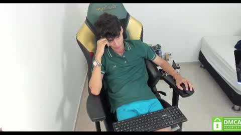 Snapshot of gendo_05 chatting on July 9, 1:31 am GENDO online show from July 9, 1:31 am