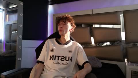 genesis_js online show from April 25, 10:18 pm