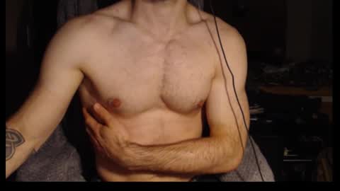 Snapshot of gennahawk chatting on November 15, 10:59 pm gennahawk online show from November 15, 10:59 pm