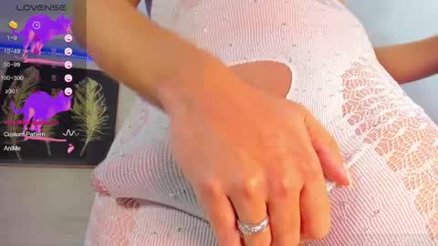 Snapshot of genobeba_ts chatting on January 5, 1:47 pm genobeba_ts online show from January 5, 1:47 pm