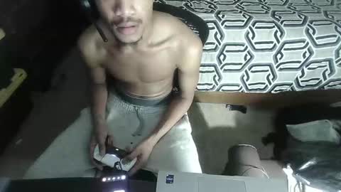 Snapshot of genowixk chatting on November 17, 1:33 am genowixk online show from November 17, 1:33 am