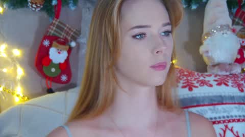 Snapshot of gentlerossi chatting on December 10, 7:54 pm GentleRossi online show from December 10, 7:54 pm