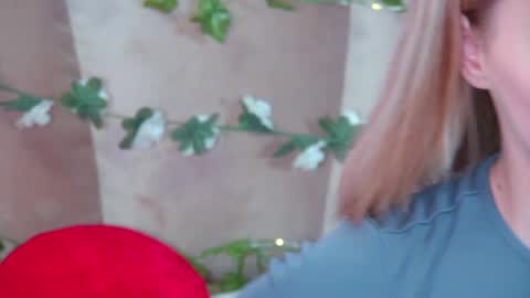 GentleRossi online show from March 31, 5:57 pm