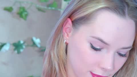 GentleRossi online show from April 8, 3:34 pm