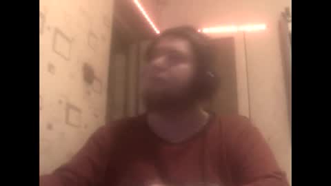 Snapshot of george84xxx chatting on February 18, 11:19 pm GeOOXXX online show from February 18, 11:19 pm