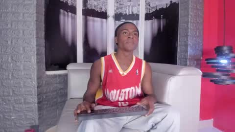 Snapshot of george_lancee chatting on October 7, 3:04 am G E O R G E online show from October 7, 3:04 am