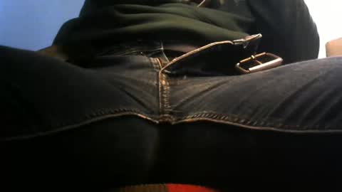 Snapshot of georgedelajungle chatting on January 24, 9:17 am georgedelajungle online show from January 24, 9:17 am