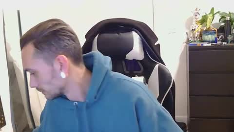 georgek0011 online show from November 24, 1:05 am