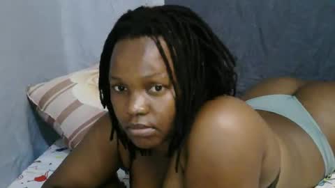Snapshot of georgeous_kimberly chatting on September 18, 7:10 am georgeous_kimberly online show from September 18, 7:10 am