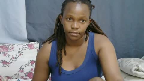 Snapshot of georgeous_kimberly chatting on May 16, 8:44 am georgeous_kimberly online show from May 16, 8:44 am