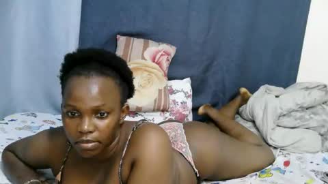 Snapshot of georgeous_kimberly chatting on May 21, 12:39 am georgeous_kimberly online show from May 21, 12:39 am
