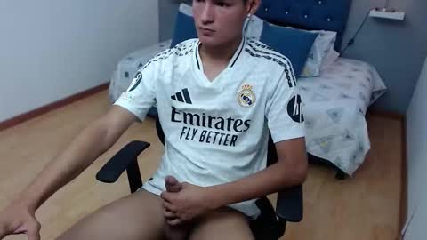 Snapshot of georgeowenss chatting on February 18, 1:29 pm George Owens online show from February 18, 1:29 pm