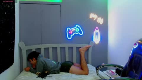 GEORGE online show from December 23, 8:33 am