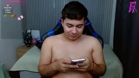 Snapshot of georgesmith_1 chatting on July 14, 10:54 am GEORGE online show from July 14, 10:54 am