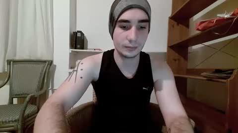 Snapshot of georgeyuno chatting on December 20, 4:36 pm George Yuno online show from December 20, 4:36 pm