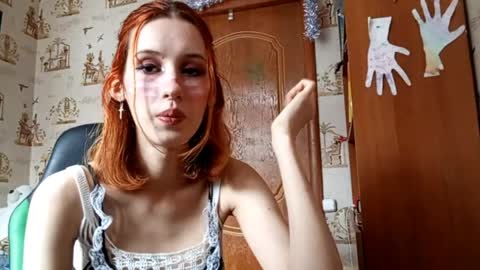 Ellie online show from April 4, 9:40 am