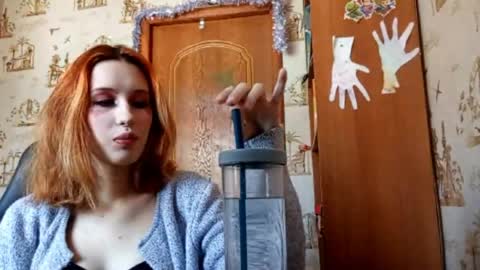 Ellie online show from April 7, 10:05 am