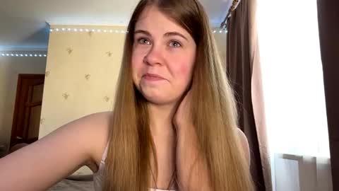 Amy is here ntmuMy TG MaevAmy online show from April 12, 6:18 am