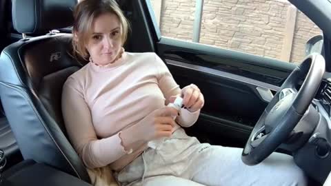 Melissa online show from April 13, 12:54 pm