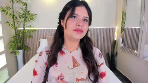 Snapshot of georginareyes chatting on June 4, 10:38 pm GeorginaReyes online show from June 4, 10:38 pm