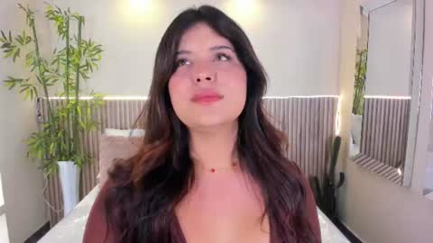 Snapshot of georginareyes chatting on June 24, 10:42 pm GeorginaReyes online show from June 24, 10:42 pm