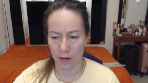 Snapshot of geral_bhri chatting on October 5, 12:31 am geral bhri online show from October 5, 12:31 am