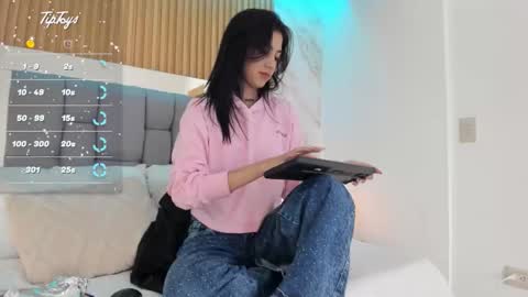 Snapshot of gerald_withe chatting on December 21, 12:56 pm Gerald Withe online show from December 21, 12:56 pm