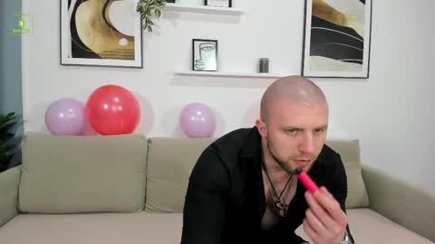 Gerard Finbar online show from February 14, 10:07 am