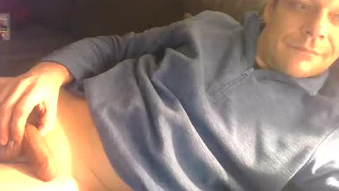 German33FFM1 online show from December 5, 4:09 am