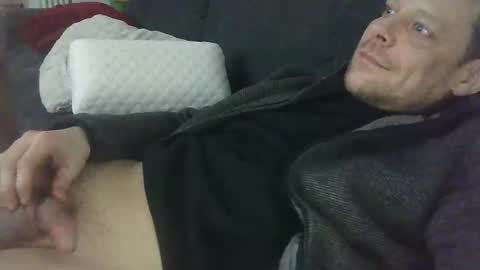 German33FFM1 online show from February 19, 6:00 am