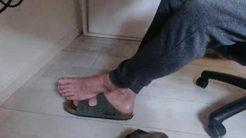 Snapshot of germansolebro chatting on September 17, 6:48 am GermanSoleBro online show from September 17, 6:48 am