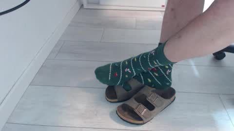 GermanSoleBro online show from December 15, 7:01 am