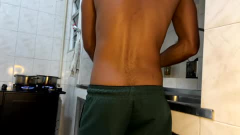 Snapshot of gerson229 chatting on July 12, 12:23 am gerson229 online show from July 12, 12:23 am