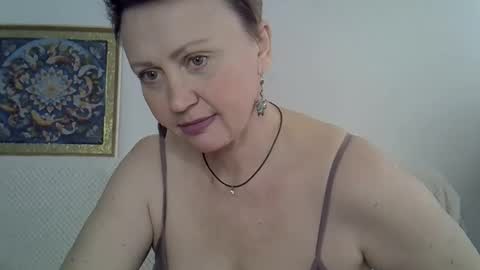 Snapshot of gessy_angel chatting on March 20, 9:25 am gessy_angel online show from March 20, 9:25 am