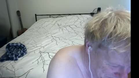 Gethyn online show from September 15, 6:52 pm