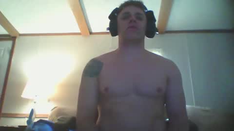 Snapshot of getjiggy101 chatting on April 29, 7:31 pm getjiggy101 online show from April 29, 7:31 pm