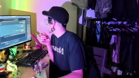 Snapshot of gh0st_pussy chatting on June 2, 2:13 am Ghost Bussy online show from June 2, 2:13 am