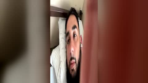 Snapshot of ghaleb20 chatting on June 20, 6:33 pm ghaleb20 online show from June 20, 6:33 pm